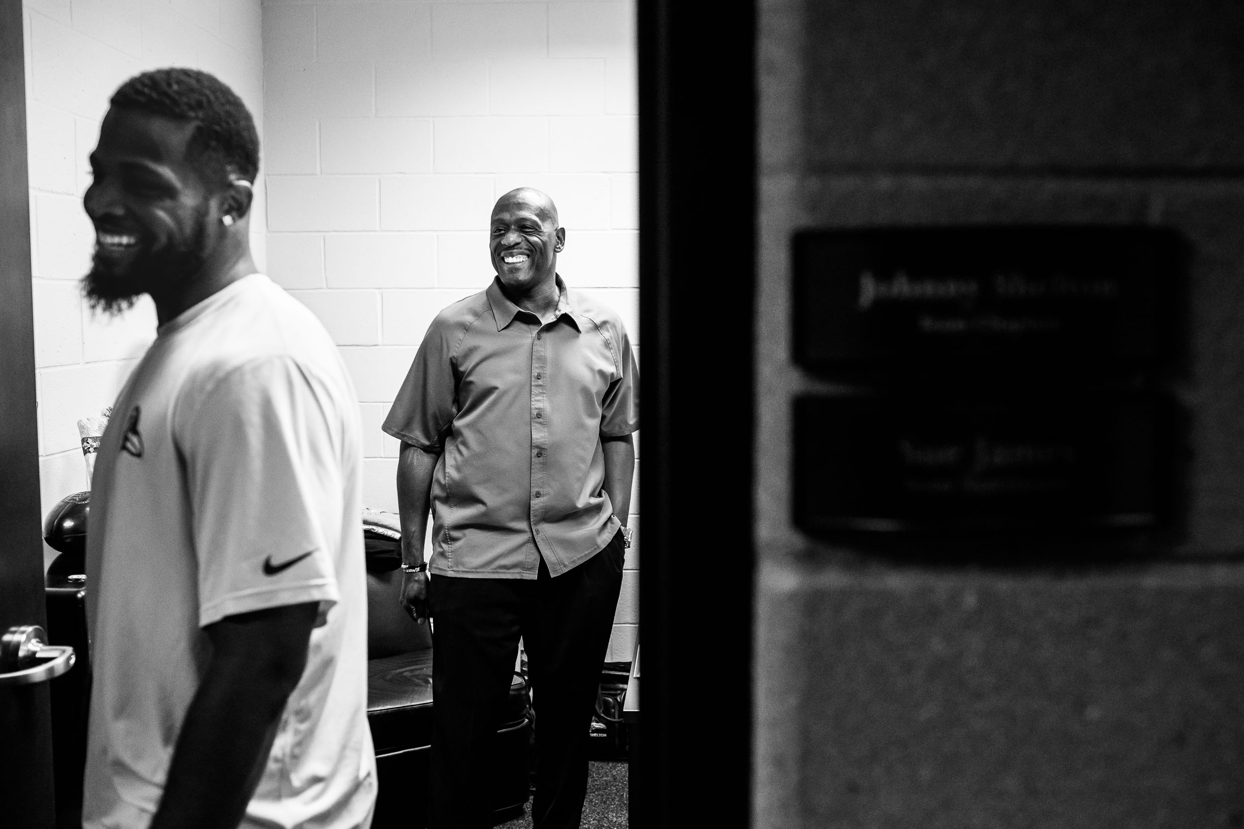 NFL BEHIND THE SCENES DOCUMENTARY PHOTOGRAPHER ESPN HBO SPORTS DOCUMENTARY PHOTOGRAPHY EDITORIAL AND REPORTAGE PHOTOGRAPHER BASED ON EAST COAST