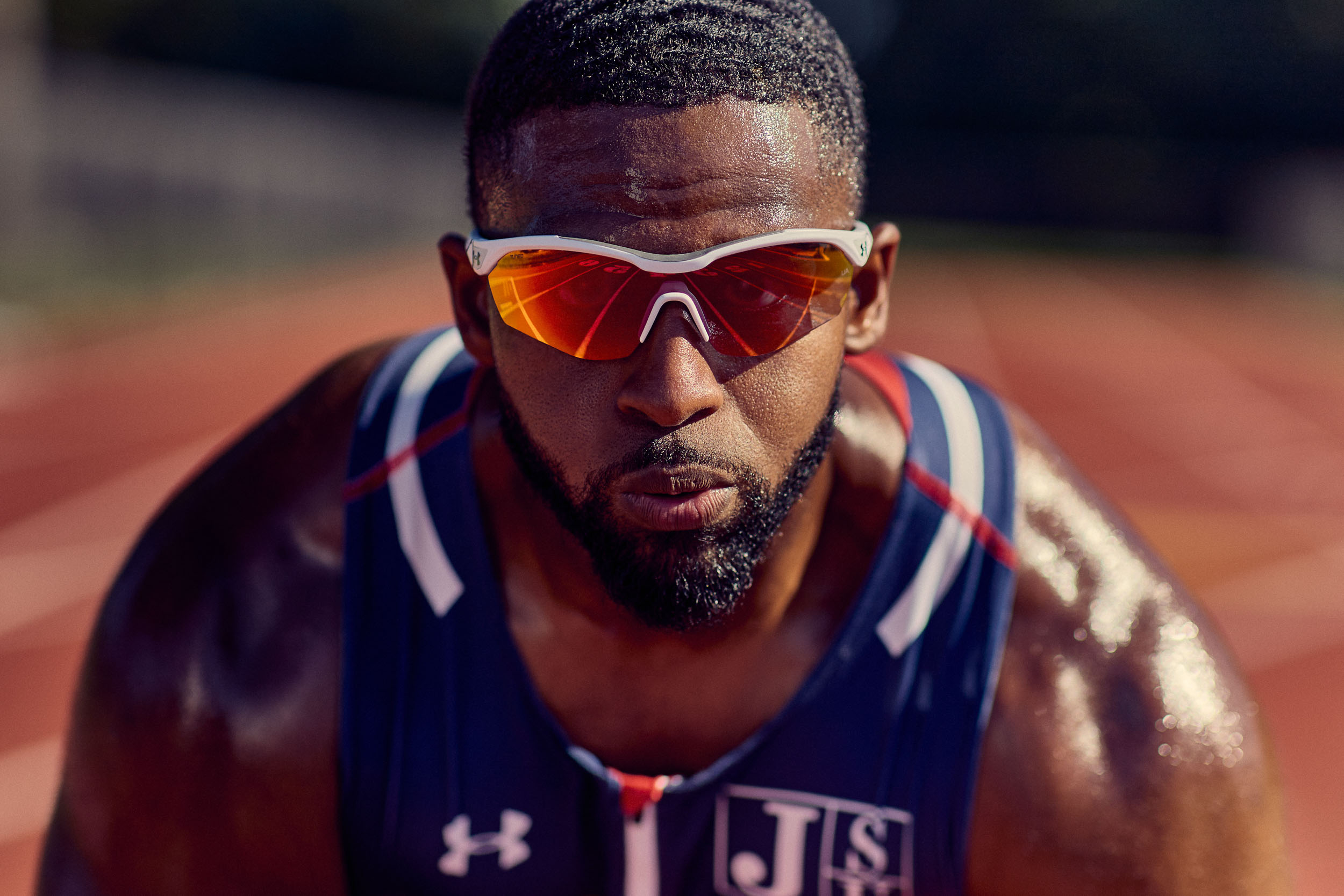 COMMERCIAL SPORTS ADVERTISING PHOTOGRAPHER CREATING ATHLETE PORTRAIT PHOTOGRAPHY
